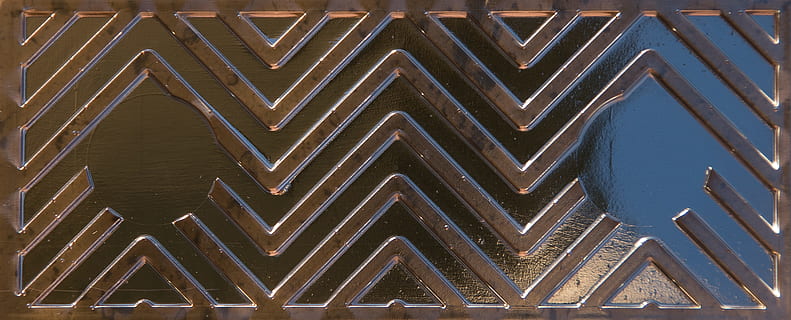 mønster, baggrund, skinnende, gylden, geometriske, vinkler, struktur, fuld ramme, bygget struktur, arkitektur, ingen mennesker, træ - materiale, dag, baggrunde, metal, murbygningsfunktion, design, tæt på, bygning udvendig, form, vindue, udendørs, natur, bygning, sollys, 4K, CC0, offentligt domæne, royaltyfrie