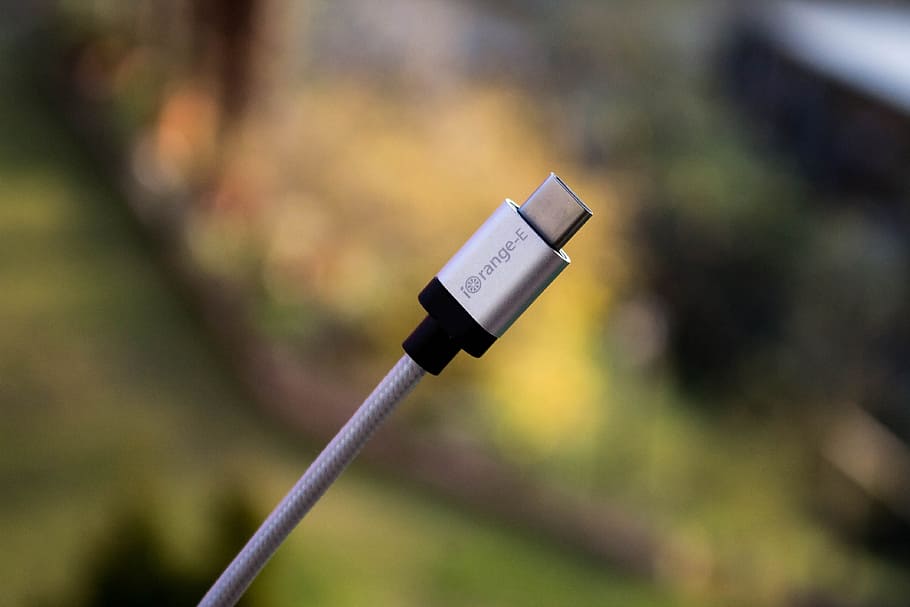 usb, kabel, typ c, szary, iorange, srebro, nylon, pierwsze piętro, plama, skupić się na pierwszym planie, dzień, żadnych ludzi, zbliżenie, na dworze, porozumiewanie się, technologia, selektywne skupienie, połączenie, muzyka, mikrofon, Natura, tekst, metal, roślina, korespondencja, pojedynczy obiekt, przewidywanie, 4K