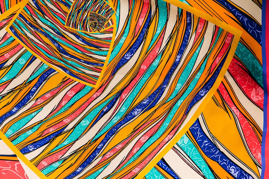 groc, blau, vermell, resum, pintura, teixit, textura, color, patró, imatge en color, tèxtil, macro, detall, ningú, fons, còpia espai, horitzontal, enfocament selectiu, suavitat, disseny, roba, moda, patró abstracte, cap gent, primer pla, colors vius, estudi, cotó, producció, pintat, efecte texturat, multicolor, marc complet, gran grup d'objectes, natura morta, vista d’angle alt, elecció, dia, cinta, color vibrant, pila, a l'interior, abundància, variació, metall, 5K