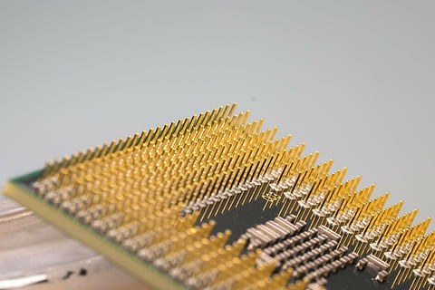 Zentralprozessor, Prozessor, Makro, Stift, Computer, Elektronik, Datenverarbeitung, Chip, Tafel, Schaltungen, pc, Kontrollzentrum, Verbindungen, Elektrotechnik, Komponente, Technologie, Spur, Daten, elektrisch, Komponenten, Taschenrechner, Software, schließen, Slot, Studioaufnahme, Nahansicht, Industrie, Ausrüstung, drinnen, Computerchip, Elektronik-Industrie, Verbindung, selektiver Fokus, keine Leute, Leiterplatte, Computerteil, Computerausrüstung, Komplexität, elektrische Komponente, Kabel, Kommunikation, 4K, CC0, gemeinfrei, lizenzfrei
