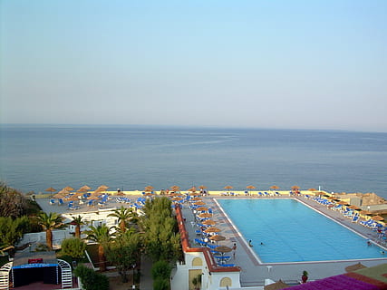 Schwimmbad, Meer, Rhodos, Landschaft, Griechenland, Insel, Wasser, Himmel, High Angle View, die Architektur, Horizont über Wasser, Natur, gebaute Struktur, Gebäudehülle, Stadt, Horizont, Tag, Reiseziele, klarer Himmel, Transport, draußen, Schönheit in der Natur, Blau, Pflanze, keine Leute, 1080P, CC0, gemeinfrei, lizenzfrei