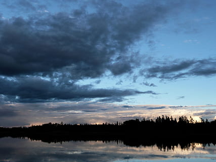 solnedgang, sø, landskab, vejr, Skov, træer, afspejling, natur, vand, sump, naturlig, smuk, skyer, himmel, aftenhimlen, sky - himmel, rolig scene, scenics - natur, ro, skønhed i naturen, silhuet, træ, ingen mennesker, ikke-urbane scene, plante, dramatisk himmel, storm, udendørs, refleksions søen, 2K, CC0, offentligt domæne, royaltyfrie