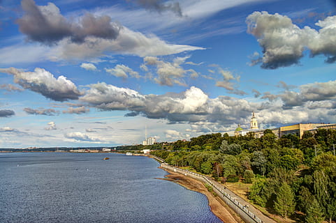 skyer, Perm, himmel, natur, ingen mennesker, skønhed i naturen, udendørs, scenics, sky - himmel, scenics - natur, dag, ro, rolig scene, træ, transportmidler, plante, vej, vand, ikke-urbane scene, miljø, jord, landskab, 4K, CC0, offentligt domæne, royaltyfrie