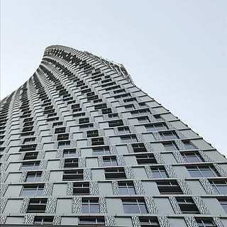 dubaj marina, cayak věž, mrakodrap, věž, architektura, přístav, přístavní město, fasáda, věže, metropole, sky tower, Dubaj, exteriér budovy, stavba, nebe, nízký úhel pohledu, budova, čisté nebe, město, okno, kancelářská budova exteriér, den, nikdo, Příroda, moderní, vysoká - vysoká, venku, rezidenční čtvrti, opakování, v řadě, byt, 2K, CC0, veřejná doména, bez autorských práv