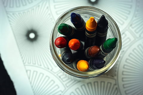 assortito, colore, pastelli, libro da colorare, colorazione, libro, bambini, libro da colorare per adulti, creativo, bambino, giocando, colorato, contento, divertimento, ragazzo, infanzia, scuola materna, prescolastico, bambini della scuola, formazione scolastica, in casa, bambino in età prescolare, asilo nido, cibo, cibo e bevande, natura morta, multicolore, vetro - materiale, tavolo, vista dall'alto, cibo dolce, nessuno, dolce, contenitore, direttamente sopra, ciotola, frutta, freschezza, pronto a mangiare, vaso, avvicinamento, mangiare sano, bicchiere, tentazione, 4K, CC0, dominio pubblico, privo di copyright