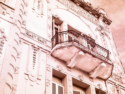 architektura, stary, fasada, balkon, rosa, zbudowana struktura, na zewnątrz budynku, niski kąt widzenia, żadnych ludzi, budynek, dzień, na dworze, Ściana, przeszłość, Miasto, historia, dzielnica mieszkaniowa, okno, reprezentacja, funkcja budowy ścian, ludzka reprezentacja, rzeźba - produkt rzemieślniczy, wzór, ozdobny, 4K, CC0, domena publiczna, darmowe zdjęcia