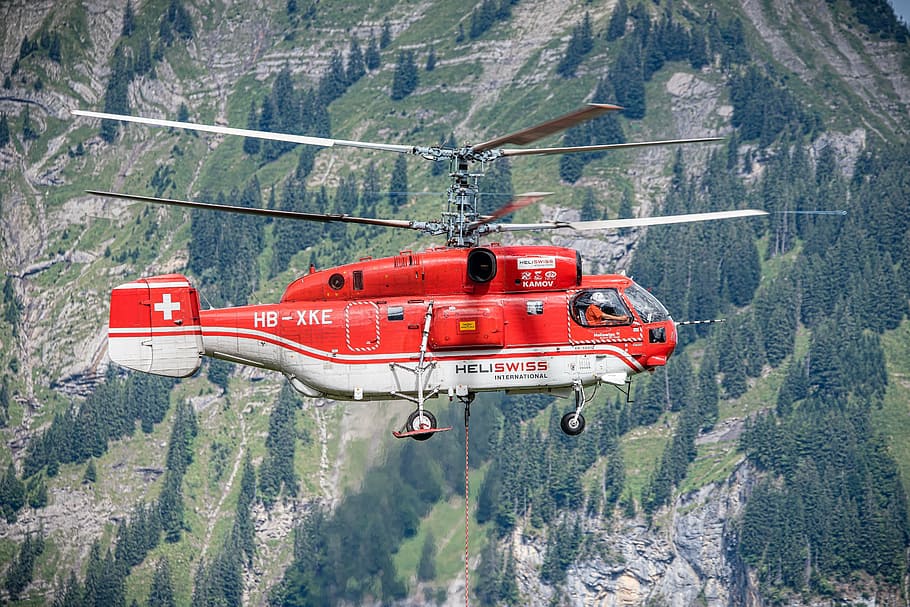 helicòpter, registre, treballar, alpí, kamov, muntanya, vermell, dia, transport, a l'aire lliure, cap gent, naturalesa, primer pla, manera de transport, rescat, accidents i desastres, vehicle aeri, escenics - natura, viatjar, arbre, terra, ocupació dels serveis d’emergència, volant, bosc, moviment, bellesa a la natura, treballador de rescat, formació, 5K