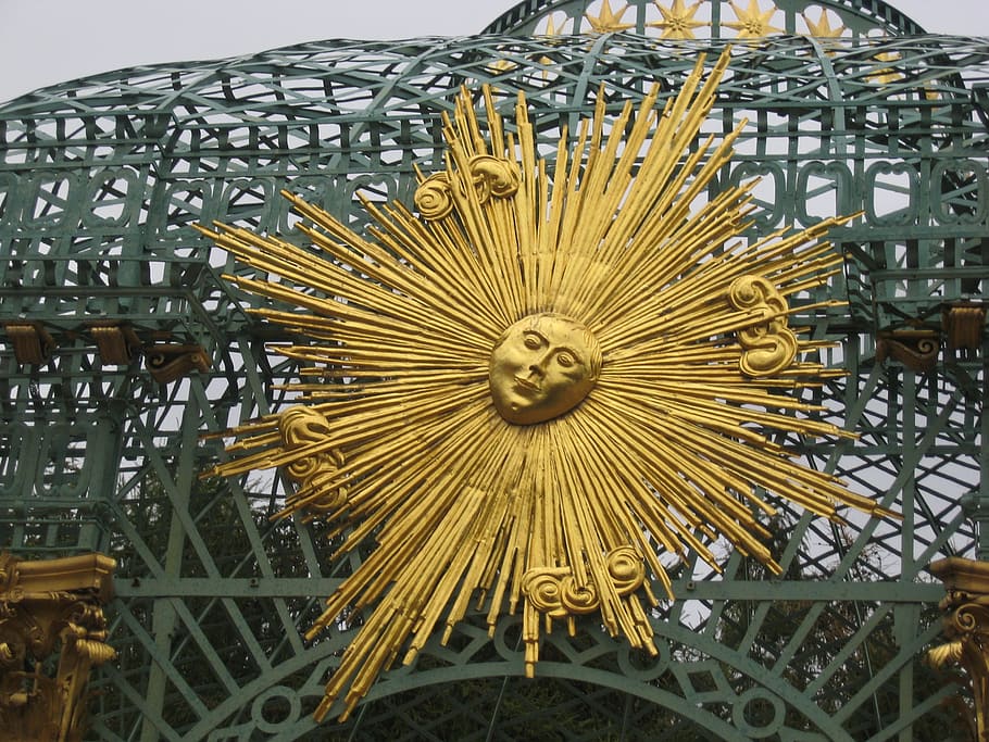 slunce, zlato, Berlín, mřížka, plot, fotbalová branka, kov, žehlička, Železná brána, brána, vzor, nikdo, detail, design, umění a řemesla, uvnitř, řemeslo, tvořivost, zlaté barvy, dekorace, architektura, stavba, den, tvar, italské jídlo, geometrický tvar, náboženství, žlutá, závěsný, strop, vyšperkovaný, květinový vzor, 2K