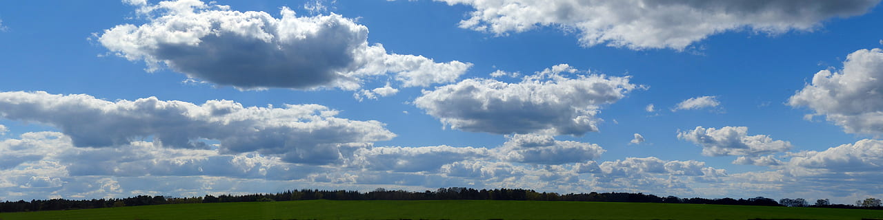 panoramafoto, groen, lening, bewolkt, hemel, dag, wolken, panorama, landschap, blauwe lucht, natuur, blauw, zomer, buitenshuis, wolk - lucht, gras, weide, Vakantiebestemmingen, achtergronden, weer, milieu, scenics - natuur, schoonheid in de natuur, geen mensen, panoramisch, landelijke scène, land-, rustige scène, fabriek, cloudscape, kalmte, vlakte, wind, 8K, CC0, publiek domein, royaltyvrij