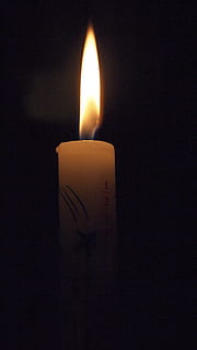 Kerze, Advent, Beleuchtung, Licht, dunkler Hintergrund, Religion, Flamme, Feuer - natürliches Phänomen, Verbrennung, Kerzenlicht, glühend, Wachs, dunkel, Nacht-, Spiritualität, Hitze - Temperatur, Licht - natürliches Phänomen, Feuer, beleuchtet, drinnen, Wohnraum, Dunkelkammer, Lichtanlage, Natur, Nahansicht, schwarzer Hintergrund, keine Leute, kopieren sie platz, Studioaufnahme, Helligkeit, schmelzen, elektrische Lampe, 4K, CC0, gemeinfrei, lizenzfrei