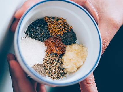 Spices, flavour, flavours, hand, oriental, spice, food, human Hand, one Person, holding, close-up, people, food And Drink, healthy Eating, human body part, bowl, indoors, unrecognizable person, real people, lifestyles, freshness, personal perspective, body part, finger, wellbeing, 2K