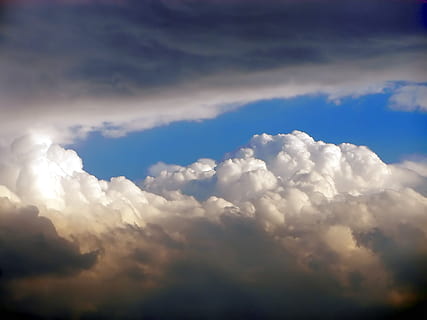 dangus, debesys, pobūdį, šviesa, pilka, chiaroscuro, atmosfera, klimatas, laikas, debesis - dangus, grožis gamtoje, vaizdai - gamta, ramybė, nėra žmonių, ramioje scenoje, žemas kampo vaizdas, idiliškas, dieną, lauke, fonas, „cloudscape“, purus, saulės šviesa, balta spalva, mėlyna, meteorologija, minkštumas, aukščiau, 2K, CC0, Viešasis domenas, nemokamai