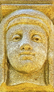 hode, ansikt, stein, carving, lettelse, stein, utskjæring, fasade, sandstein, antikk, arv, symbol, eldgammel, statue, skulptur, menneskelig representasjon, nærbilde, gullfarget, Religion, representasjon, kunst og Håndverk, ingen folk, kreativitet, mannlig likhet, håndverket, dag, arkitektur, tro, forfra, åndelighet, carving håndverk produkt, full ramme, bas relief, 4K, CC0, offentlig domene, opphavsrett gratis