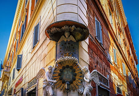 casa, esquina, fachada, arquitectura, edificio, casa de la esquina, históricamente, Italia, Roma, capital, ornamento, ángel, pueblo Viejo, lugares de interés, centro de la ciudad, turismo, lugar famoso, exterior del edificio, estructura construida, Europa, historia, antiguo, escena urbana, ciudad, culturas, ventana, vista de ángulo bajo, destinos de viaje, Arte y artesanía, nadie, escultura, día, representación, creatividad, arte, estatua, representación humana, al aire libre, naturaleza, el pasado, cielo limpio, florido, 5K, CC0, dominio público, libre de derechos