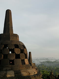 borobudur, Tempel, Java, Indonesien, Nebel, berühmter Platz, Asien, Religion, die Architektur, gebaute Struktur, Glauben, Spiritualität, Himmel, Anbetungsstätte, Geschichte, die Vergangenheit, uralt, Reiseziele, Natur, Tourismus, Reise, keine Leute, Gebäude, alte Zivilisation, draußen, stein material, 4K, CC0, gemeinfrei, lizenzfrei