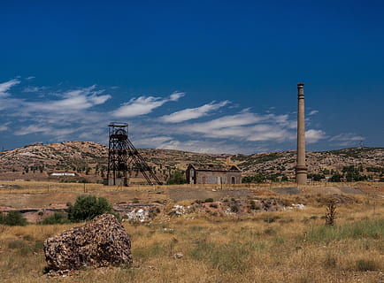 miner, minedrift, støbejern, struktur, landskab, minearbejder, Mark, himmel, skyer, blå, arkitektur, bygget struktur, natur, plante, jord, ingen mennesker, dag, bygning udvendig, historie, træ, sky - himmel, miljø, fortiden, udendørs, græs, ikke-urbane scene, gamle civilisation, ødelagt, oldtidshistorie, 4K, CC0, offentligt domæne, royaltyfrie