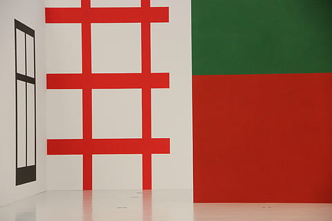 art, textura, parets, resum, boig, fons, patró, modern, funció de construcció de parets, vermell, a l'interior, cap gent, arquitectura, còpia espai, educació, estructura construïda, edifici, Color blanc, senzillesa, dia, aprenentatge, pissarra, absència, sòls, creativitat, paper, material de fusta, taula, en blanc, 5K, CC0, domini públic, lliure de regalies