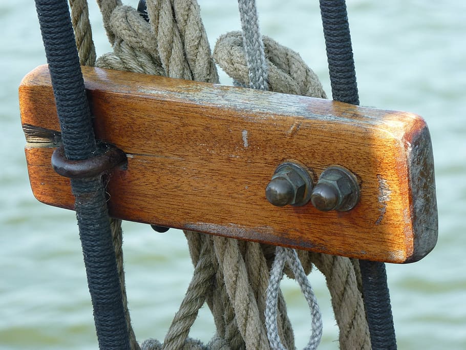 aparells, vaixell de vela, rosada, navegar, veler, embussos de trànsit, port, tela, corda, centrar-se en primer pla, material de fusta, metall, dia, cap gent, primer pla, lligat, connexió, a l'aire lliure, aigua, força, naturalesa, seguretat, protecció, politja, mar, publicació, post de fusta, roda, 1080P