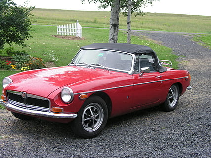 mgb, 1973, rot, Cabrio, Transportmittel, Transport, Kraftfahrzeug, Auto, Landfahrzeug, Baum, Pflanze, Tag, Retro-Stil, Natur, Oldtimer, stationär, Straße, keine Leute, draußen, Feld, Stadt, Land, 2K, CC0, gemeinfrei, lizenzfrei