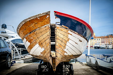 boot, old, broken, restored, wreck, wood, leak, kahn, fischer, destroyed, old port, bank, ship, decay, lapsed, retired, repaired, transportation, mode of transportation, nautical vessel, water, sky, nature, day, architecture, building exterior, built structure, outdoors, sunlight, sea, travel, no people, city, moored, 2K, CC0, public domain, royalty free