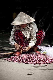 orang mengiris bawang, orang, kemeja, mengiris, Bawang, kantong plastik, wanita, putih, coklat, berwarna merah muda, pembalut kaki, siang hari, orang-orang, Asia, India, satu orang, pasar, laki-laki, budaya India, hanya wanita, satu perempuan saja, hanya untuk orang dewasa, buah, dewasa, orang sungguhan, kesegaran, perempuan, makanan dan minuman, makanan, dijual, makan sehat, kesejahteraan, hari, pendudukan, penjualan, bisnis, sayur-mayur, sekelompok besar objek, kerja, di luar rumah, 4K, CC0, domain publik, bebas royalti