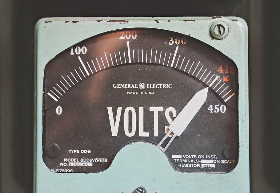 gris, general, elèctric, volts, 415, blanc, electricitat, metre, números, cap gent, primer pla, dia, text, tecnologia, guió occidental, comunicació, a l'interior, control, sol objecte, signe, generació de combustible i energia, instrument de mesura, nombre, Color blanc, metall, estil retro, equipament, maquinària, primer pla extrem, 5K