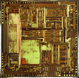 carte de circuit intégré, circuit intégré, dispositif, puce, La technologie, électronique, ordinateur, Matériel, composant, ingénierie, architecture, personne, filtre de post-production automatique, structure construite, transfert d'impression, extérieur du bâtiment, industrie, métal, lien, en plein air, journée, ville, arrière-plans, usine, vieux, production de carburant et d'électricité, plein cadre, machinerie, 5K, CC0, domaine public, libre de droits