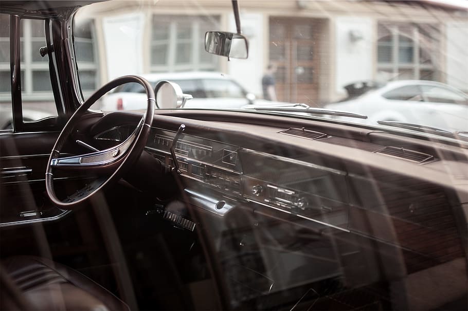 clàssic, gris, vehicle, interior, oldtimer, cotxe, direcció, roda, instrument, panell, vintage, automòbil, vell, automàtic, transport, retro, estil, americà, conduir, passat de moda, automoció, guió, volant, parabrisa, finestres, manera de transport, vehicle terrestre, vidre - material, reflexió, cap gent, dia, arquitectura, estil retro, transparent, centrar-se en primer pla, finestra, cotxe d'època, a l'aire lliure, primer pla, 1080P