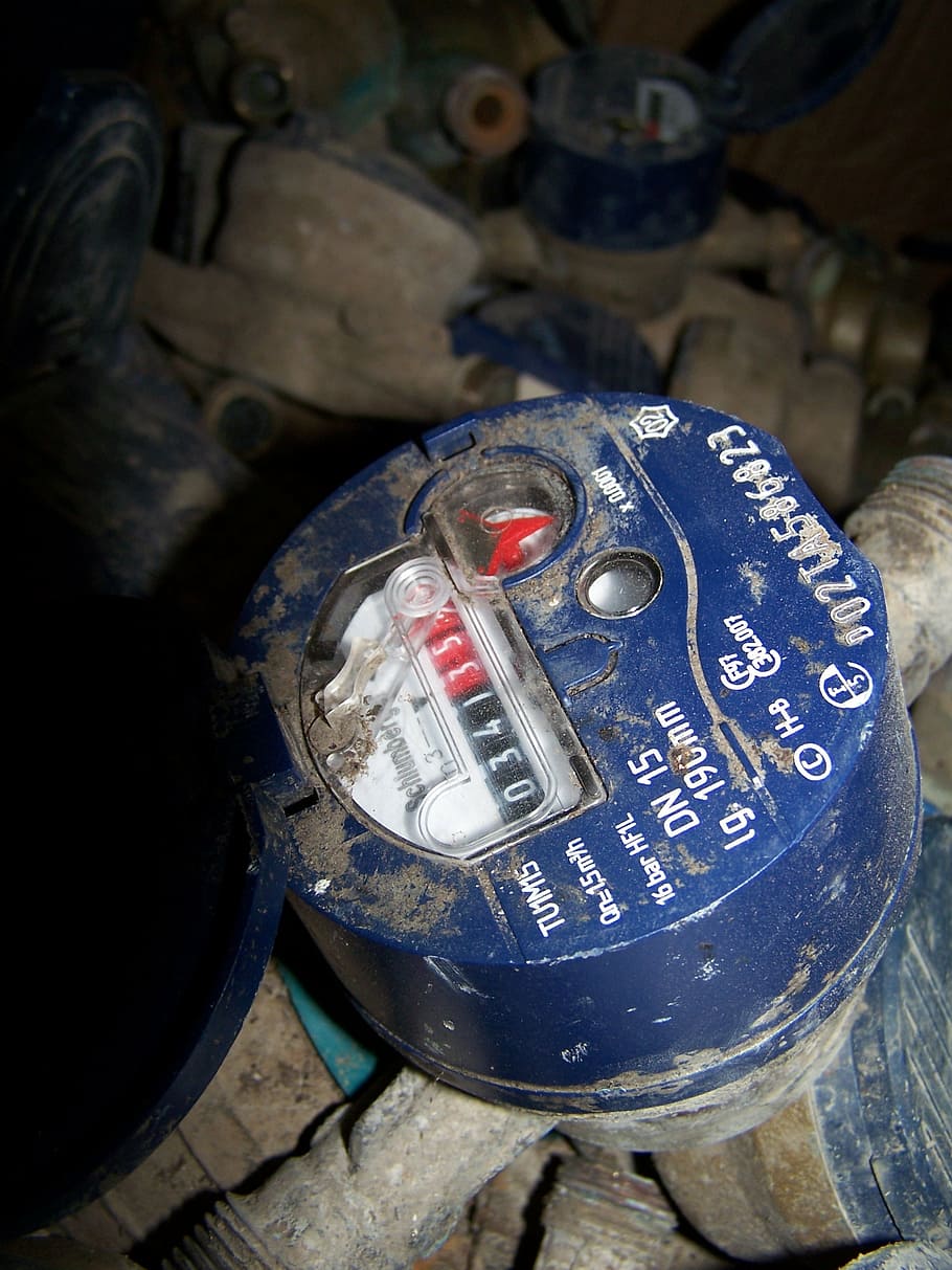 contatore, electrique, uso, vecchio, vista dall'alto, avvicinamento, metallo, in casa, nessuno, giorno, tecnologia, comunicazione, numero, obsoleto, natura morta, macchinario, singolo oggetto, abbandonato, attrezzatura, nostalgia, sporco, 2K