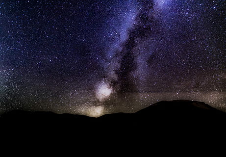 Černá, nachový, zobrazení galaxie, galaxie, Pohled, astronomie, hvězda - prostor, noc, prostor, mlhovina, mléčná dráha, nebe, souhvězdí, temný, Příroda, Věda, planeta - prostor, modrý, hvězdné pole, scén, scenics - příroda, krása v přírodě, hora, klidné scény, klid, hvězda, silueta, majestátní, nikdo, životní prostředí, idylický, prostor a astronomie, 5K, CC0, veřejná doména, bez autorských práv