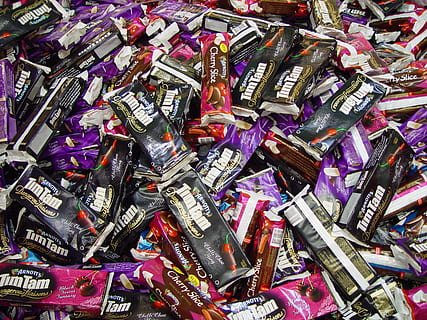 galetes, xocolata, paquets, interminable, pastissos, postres, beure, menjar, abundància, marc complet, fons, gran grup d'objectes, natura morta, cap gent, elecció, vista d’angle alt, variació, a l'interior, multicolor, a la venda, col · lecció, primer pla, contenidor, ampolla, venda al detall, plàstic, Munt, mercat, 2K, CC0, domini públic, lliure de regalies