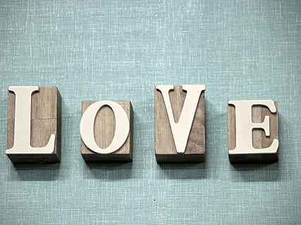 dragoste decor, alfabet, conceptual, creativitate, proiecta, afişa, font, ilustrare, scrisoare, scrisori, dragoste, simbol, text, tip, tipografie, lemn, în interior, grup de obiecte, nici o persoana, comunicare, studio shot, alegere, western script, variație, majusculă, lemn - material, număr, grup mediu de obiecte, manuscris dactilografiat, Ordin, metal, arhitectură, montare pe perete, 1080P, CC0, domeniu public, fără drepturi de autor