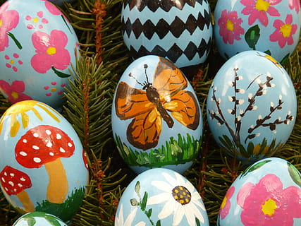 paaseieren met verschillende kleuren, paasei, verf, Pasen, easter egg schilderij, Paas eieren, ei, schilderij, kunst, kleur, kleurrijk, vlinder, culturen, variatie, multi gekleurd, keuze, viering, stilleven, geen mensen, patroon, kunst en ambacht, detailopname, vakantie, decoratie, binnenshuis, creativiteit, voedsel, hoge hoekmening, bloemenpatroon, 2K, CC0, publiek domein, royaltyvrij