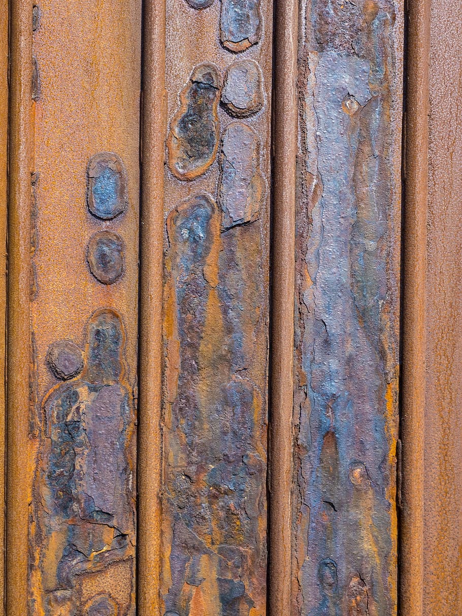 fons, metall, textura, inoxidable, estructura, metàl·lic, resistent, rovellat, marró, corrosió, ferro, acumulació de fulls, vell, marc complet, primer pla, porta, dia, cap gent, entrada, material de fusta, patró, espatllat, declivi, deteriorament, aixafar, seguretat, a l'aire lliure, antiguitat, talla, arruïnat, 2K