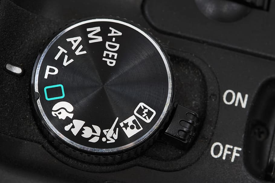åbning, kamera, cirkel, urskive, digital, mode, objekt, Foto, fotografisk, fotografering, program, scene, udvælgelse, lukker, slr, hastighed, teknologi, hjul, nummer, ingen mennesker, tæt på, uret ansigt, holde øje, meddelelse, ekstrem nærbillede, indendørs, speedometer, sort farve, geometrisk form, tekst, udstyr, form, personlige tilbehør, tid, instrumentbræt, skilt, bil, 4K