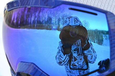 inverno, snowboarder, riflessione, una persona, temi fotografici, modo di trasporto, giorno, attività, temperatura fredda, natura, Fotografare, mezzi di trasporto, tecnologia, stili di vita, persone reali, attività di svago, la neve, vetro - materiale, macchina fotografica - attrezzatura fotografica, ritratto, all'aperto, Camera digitale, vestiti caldi, 4K, CC0, dominio pubblico, privo di copyright