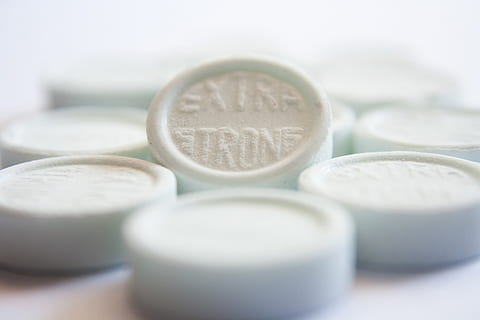 Peppermint, Sweets, Mints, White, Sweet, candy, sugar, fresh, flavor, spearmint, delicious, snack, hard, flavoring, freshness, round, treat, healthcare And Medicine, medicine, close-up, pill, macro, illness, selective focus, no people, indoors, studio shot, beauty, dose, food and drink, healthy lifestyle, body care, white color, beauty product, still life, food, group of objects, small group of objects, 2K, CC0, public domain, royalty free