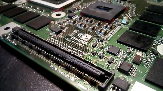 carte mère d'ordinateur verte, Nvidia, gpu, électronique, pcb, planche, processeur, circuit, puce, ordinateur, Puissance, composant, La technologie, Matériel, macro, carte vidéo, haute technologie, circuit imprimé, puce informatique, carte mère, Industrie électronique, équipement informatique, industrie, complexité, lien, équipement, partie informatique, personne, fermer, à l'intérieur, la communication, vue grand angle, couleur verte, mise au point sélective, composant électrique, CPU, équipement électrique, bloc de connexion, 1080P, CC0, domaine public, libre de droits