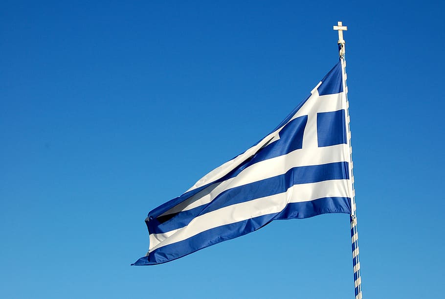 bandera de Grècia, plantejat, blanc, blau, bandera, banda, pol, asta de bandera, Grècia, cel, mediterrani, santorini, blau i blanc, religió, el patriotisme, vista d’angle baix, vent, ratlles, cel clar, naturalesa, còpia espai, medi ambient, cap gent, agitant, dia, emoció, independència, a l'aire lliure, icona nacional, 2K