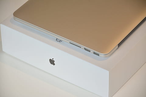 laptop, apple, macbook, computer, browser, research, study, school, business, work, desk, indoors, white color, technology, no people, architecture, communication, day, ceiling, modern, copy space, close-up, high angle view, simplicity, wireless technology, connection, convenience, built structure, blank, 5K, CC0, public domain, royalty free