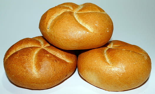 rulle, kaiser roll, morgenmad, sprød, lækker, skorpe, frisch, små kager, bageri, bager, vågne, weckla, weggla, bedste enhed, brød, kipf, bagt, Bagværk, mad, spise, mad-fotografering, mad og drikke, friskhed, studio skud, sund kost, indendørs, velvære, tæt på, stilleben, ingen mennesker, hvid baggrund, gruppe af objekter, orange farve, frugt, stak, Brun, skåret ud, medium gruppe af objekter, snack, fristelse, 4K, CC0, offentligt domæne, royaltyfrie