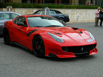 ferrari, mc, Červené, auto, sportovní auto, luxus, supercar, pozemního vozidla, sport, Rychlost, přeprava, způsob dopravy, motorové vozidlo, den, náhodné osoby, muži, skutečných lidí, město, konvertibilní, zpětný pohled, architektura, lidé, bohatství, silnice, retro stylu, venku, 4K, CC0, veřejná doména, bez autorských práv