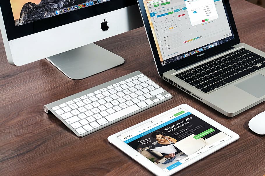 ipad, teclat màgic, taula, MacBook, poma, imac, ordinador, pantalla, portàtil, quadern, tecnologia, negocis, web, mac, teclat, tauleta, oficina, treballar, monitor d’ordinador, Internet, escriptori, teclat d’ordinador, tecnologia sense fils, comunicació, connexió, mobles, equips informàtics, a l'interior, cap gent, xarxa d’ordinadors, dispositiu d’informació portàtil, 4K