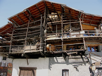 chalé, rústico, Alpes, fachada, Hautes Alpes, montanha, santo veran, arquitetura, estrutura construída, exterior do edifício, visão de baixo ângulo, construção, dia, ninguém, céu, casa, Distrito residencial, ao ar livre, madeira - material, abandonado, natureza, indústria, velho, janela, cobertura, céu limpo, história, arruinado, 2K, CC0, domínio público, royalty free