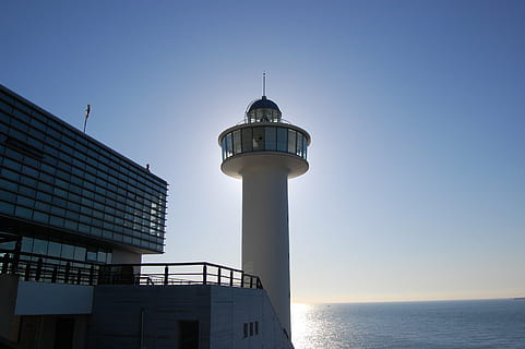 Busan, fyrtårn, Taejongdae, arkitektur, bygning udvendig, bygget struktur, tårn, bygning, himmel, vand, vejledning, hav, natur, rejsemål, beskyttelse, sikkerhed, rejse, skyfri himmel, retning, udendørs, ingen mennesker, horisont over vand, kontorbygning udvendig, linseflare, skyskraber, 2K, CC0, offentligt domæne, royaltyfrie