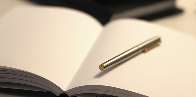 shallow, focus photography, silver pen, gray, pen, white, notebook, note, paper, document, blank, writing, empty, fountain pen, page, book, education, close-up, no people, writing instrument, publication, business, indoors, open, studio shot, note pad, office, selective focus, copy space, antique, message, 4K