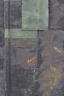 objectiu, textura, fons, metall, rovellat, vell, porta, inoxidable, entrada, ferro, porta vella, caduc, malalt, trencar, deteriorat, decaïment, destrucció, taques, la fugacitat, demolició, estructura, edifici antic, nua, transitori, aixafar, destruït, naturalesa, construcció de fàbrica, gris, vermell oxidat, verd, marc complet, cap gent, estructura construïda, arquitectura, patró, resistent, primer pla, funció de construcció de parets, dia, a l'aire lliure, paret, mal estat, espatllat, concret, 4K, CC0, domini públic, lliure de regalies