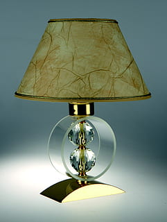 lampada da tavolo, lampada, luce, avvicinamento, attrezzatura per l'illuminazione, in casa, nessuno, girato in studio, illuminato, lampada elettrica, elettricità, singolo oggetto, metallo, paralume, forma, design, lampadina, in stile retrò, caratteristica della parete, grigio, modello, sfondo bianco, 1080P, CC0, dominio pubblico, privo di copyright