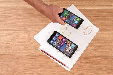 putih, nokia lumia windows phone, ux, Desain, desain web, aplikasi, ponsel, bisnis, antarmuka, datar, simbol, ui, halaman, templat, navigasi, menu, maket, layanan, telepon, pengembangan, responsif, pengguna, lancer, nokia, microsoft, bingkai foto, teknologi, tata letak, proyek, komputer, digital, proses, tanda, Internet, optimasi, coding, pemrograman, komunikasi, jaringan, kreatif, pemasaran, modern, ide, kantor, meja tulis, media, perencanaan, infografis, keberhasilan, organisasi, strategi, set, perusahaan, presentasi, identitas, koleksi, web, meja, teknologi nirkabel, tangan manusia, bagian tubuh manusia, tangan, satu orang, perangkat informasi portabel, orang sungguhan, bahan kayu, dalam ruangan, ponsel pintar, koneksi, telepon genggam, memegang, layar, tampilan sudut tinggi, merapatkan, 4K