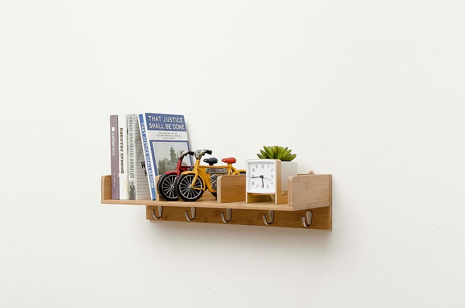 paret, mount, prestatge per a llibres, bastidors, muntatge en paret, fons blanc, tir de l'estudi, cap gent, pila, negocis, Caixa de cartró, Finances, moneda de paper, a l'interior, moneda, còpia espai, creativitat, tallar, finances i indústria de les empreses, sol objecte, contenidor, Caixa, natura morta, riquesa, fent diners, 4K